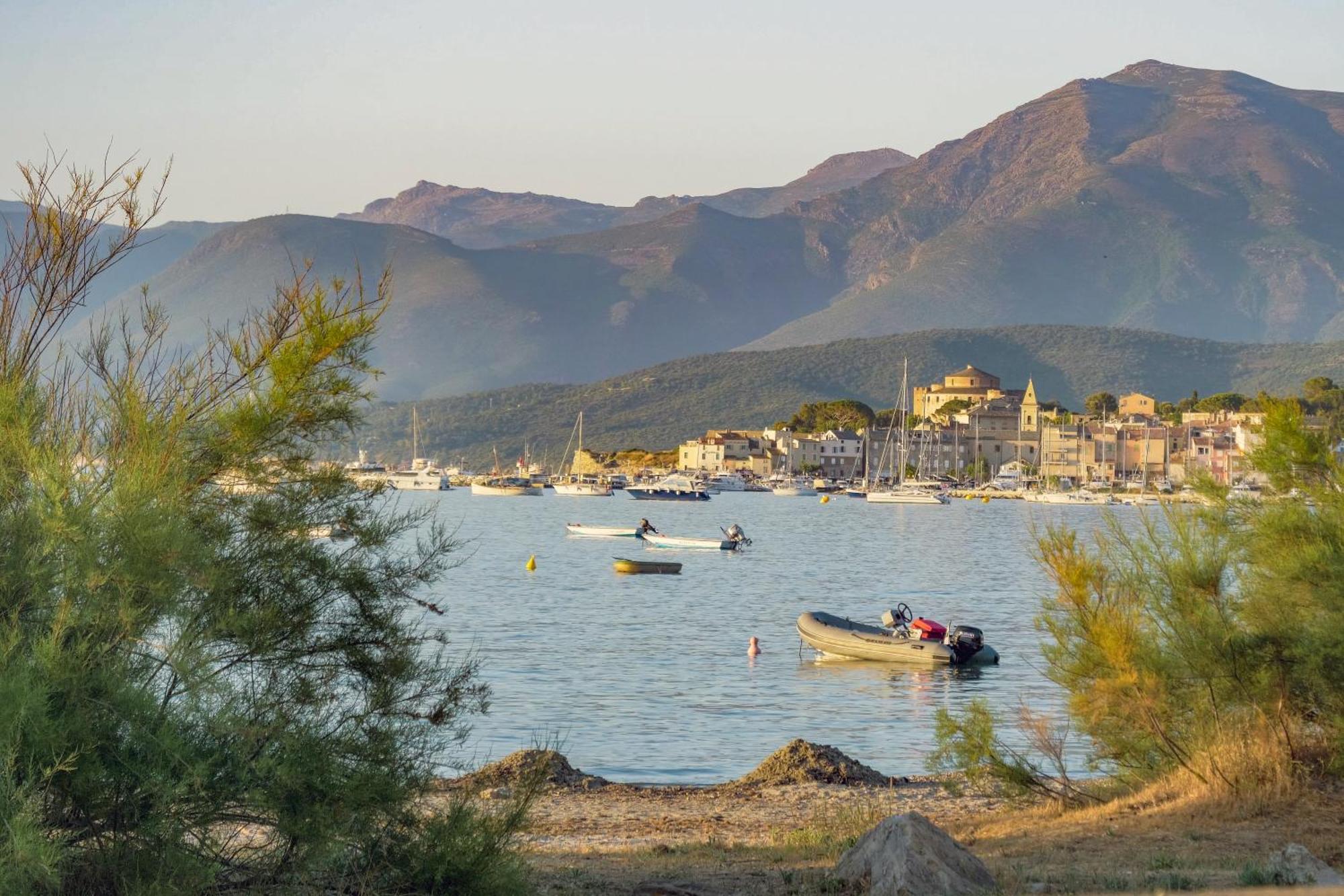 U Pezzo Hotel Saint-Florent  Kültér fotó